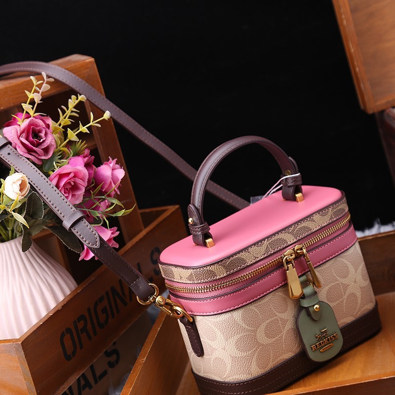 New Minimalist and Fashionable - Luxury Bags Coach review and price